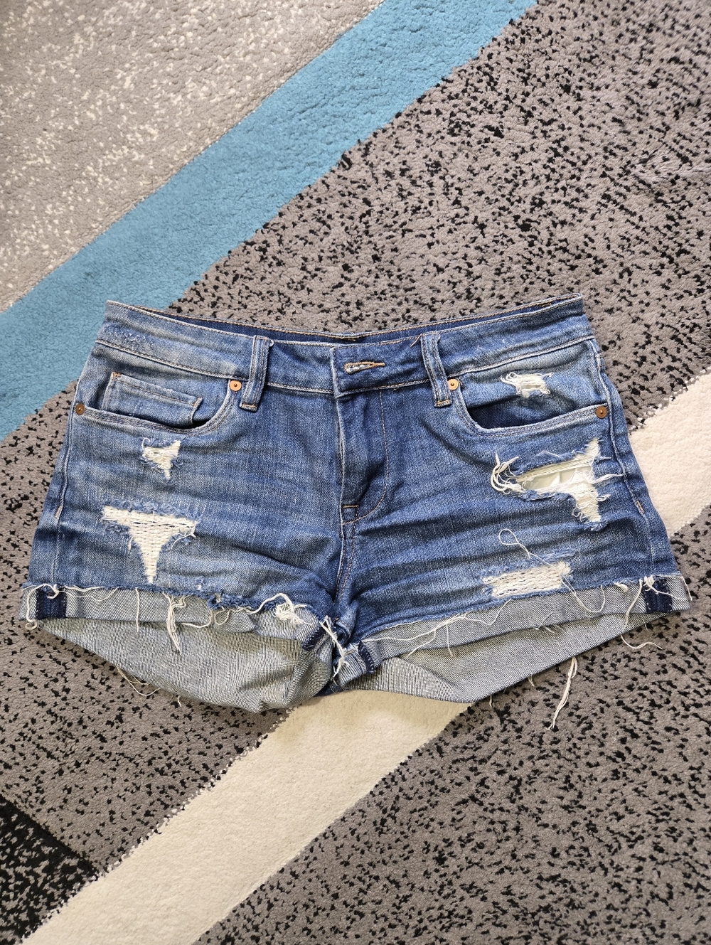 Blank Nyc The Fulton Roll Up Short,  Size 26, EUC